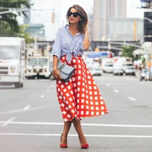 Sassy Vintage 1950s A-line Skirt in Red Plaid, L